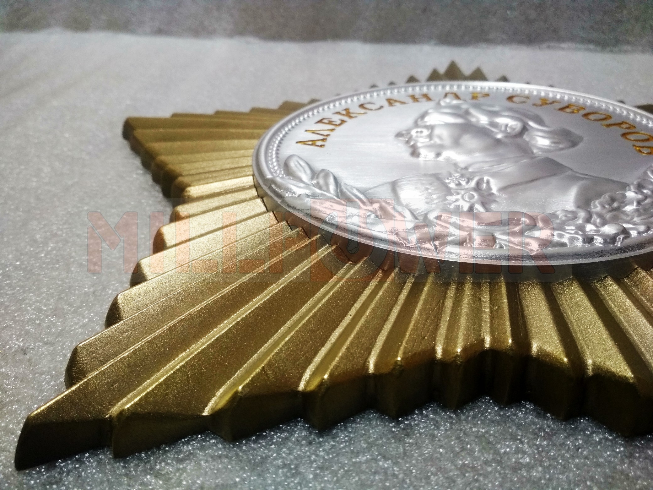 Латунная накладка для мемориала