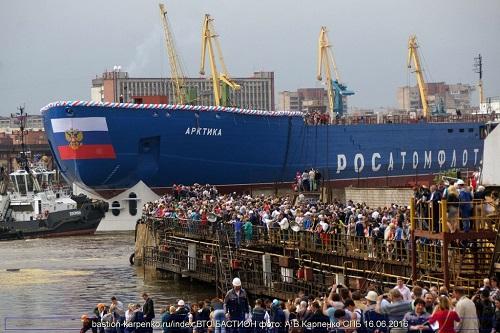 Фрачники ко дню спуска ледокола 